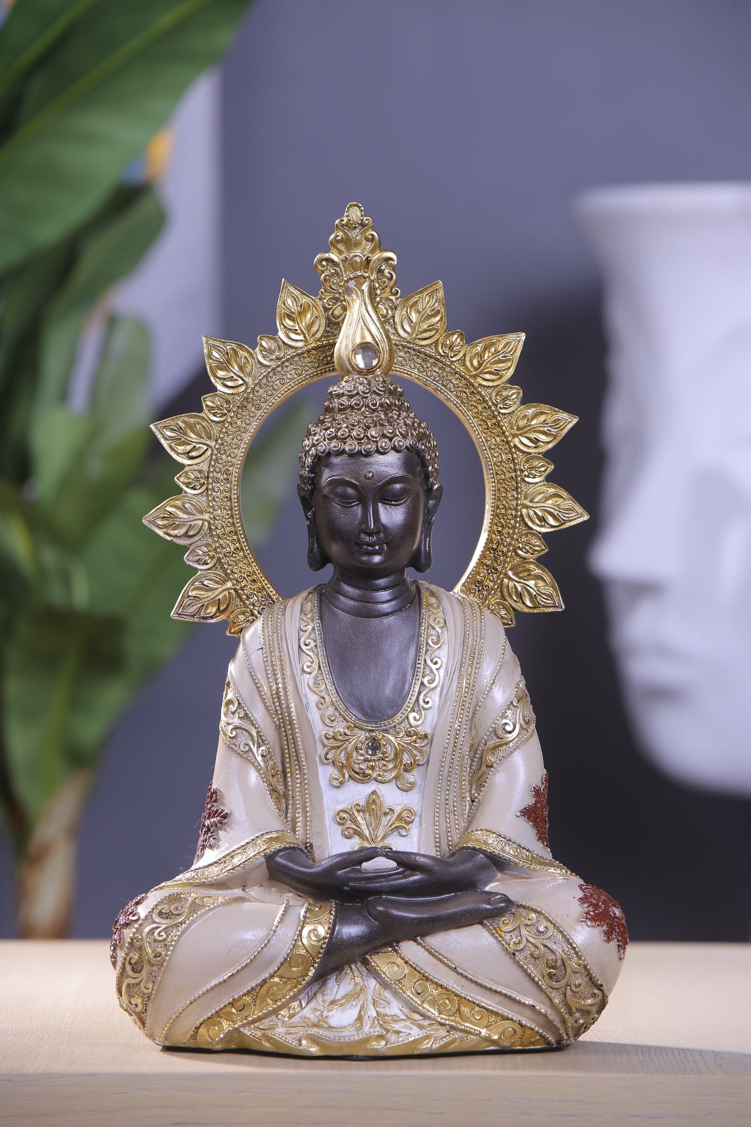 Finding Calm – The Peaceful Buddha Figurine for Meditation