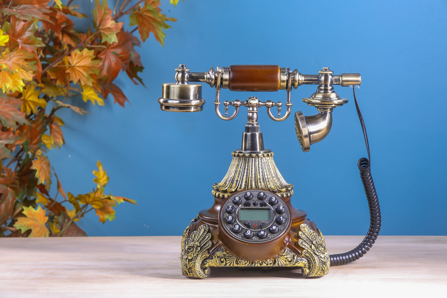 The Regal Curve: Vintage Square Telephone with Tactile Buttons