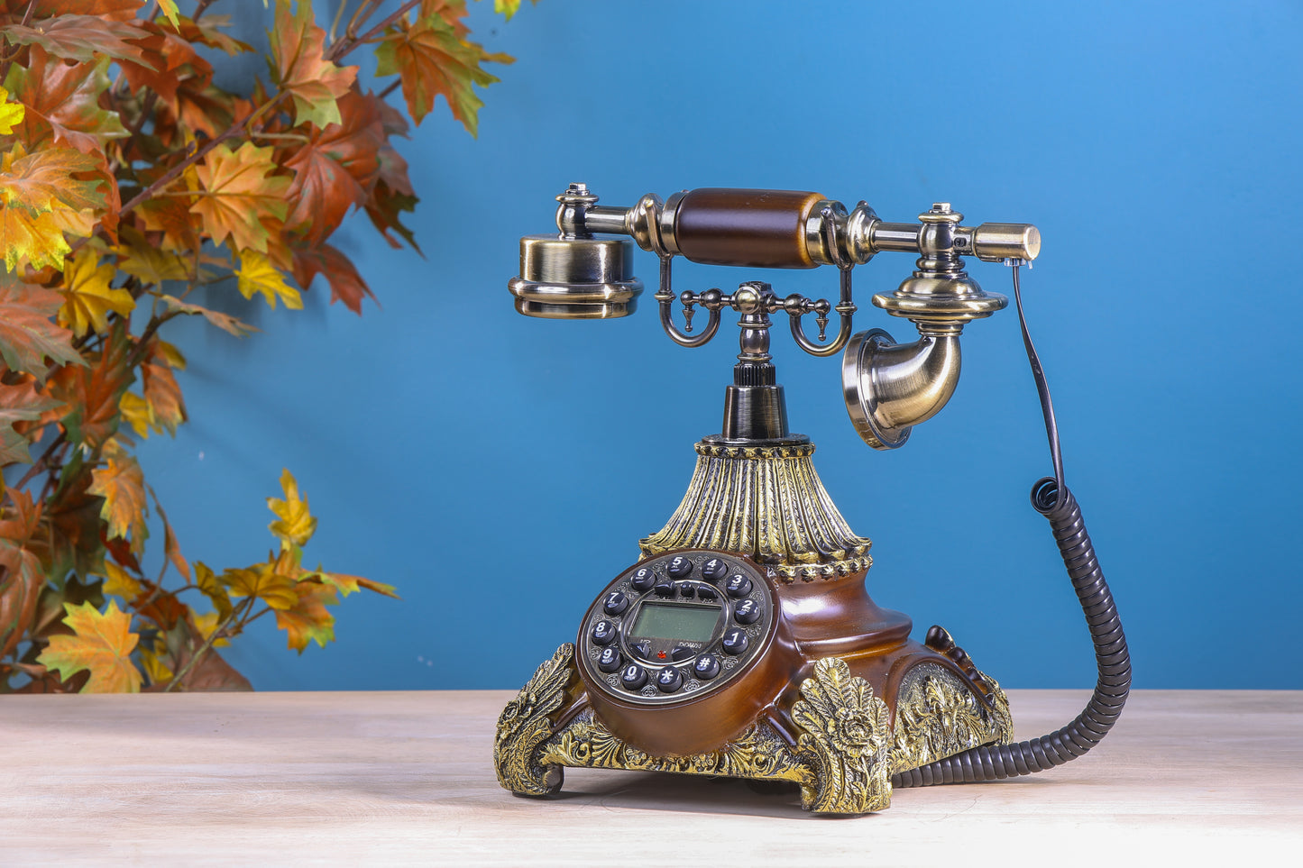 The Regal Curve: Vintage Square Telephone with Tactile Buttons