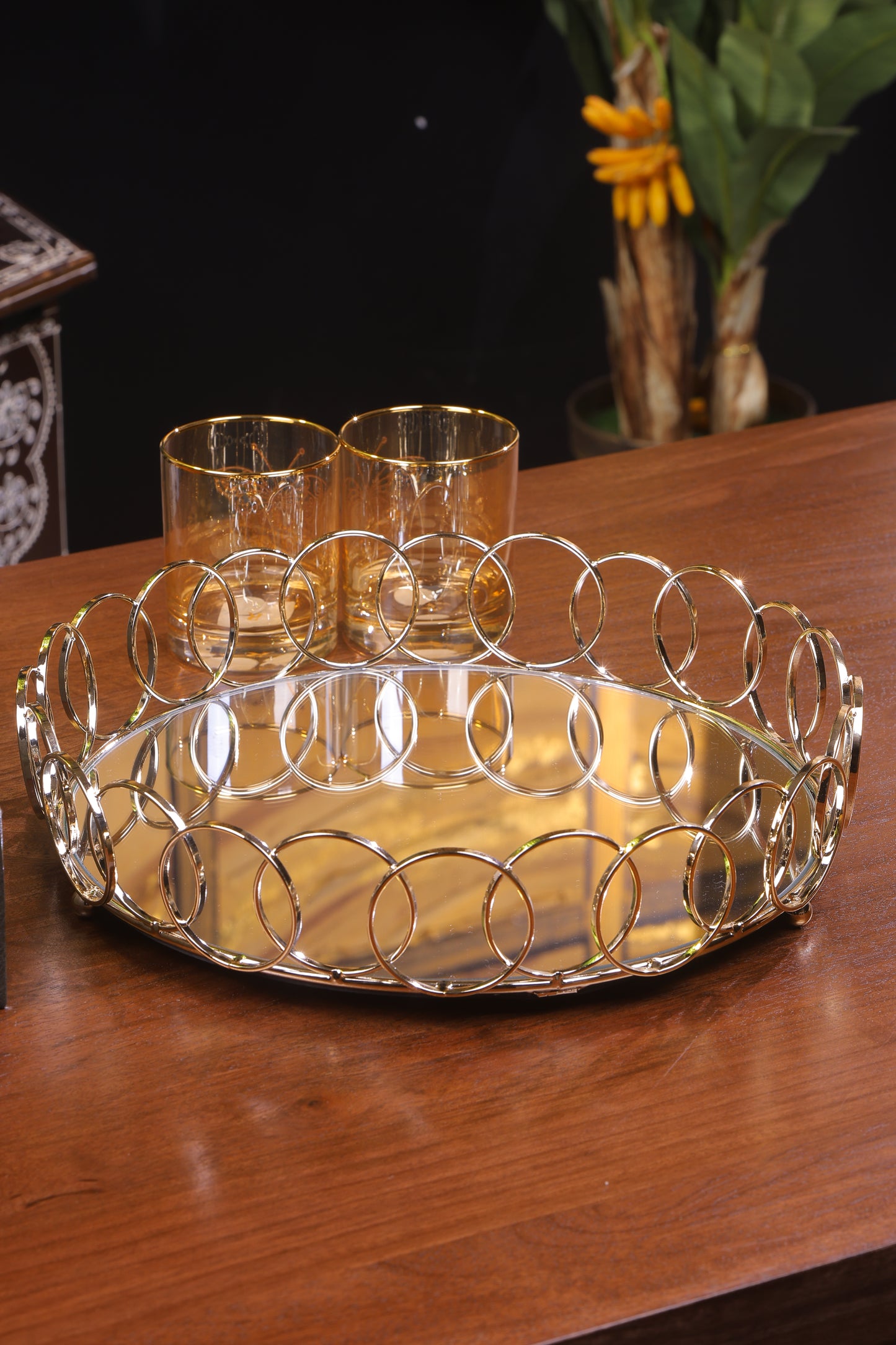 Elegant Spiral Design Gold Mirror Tray
