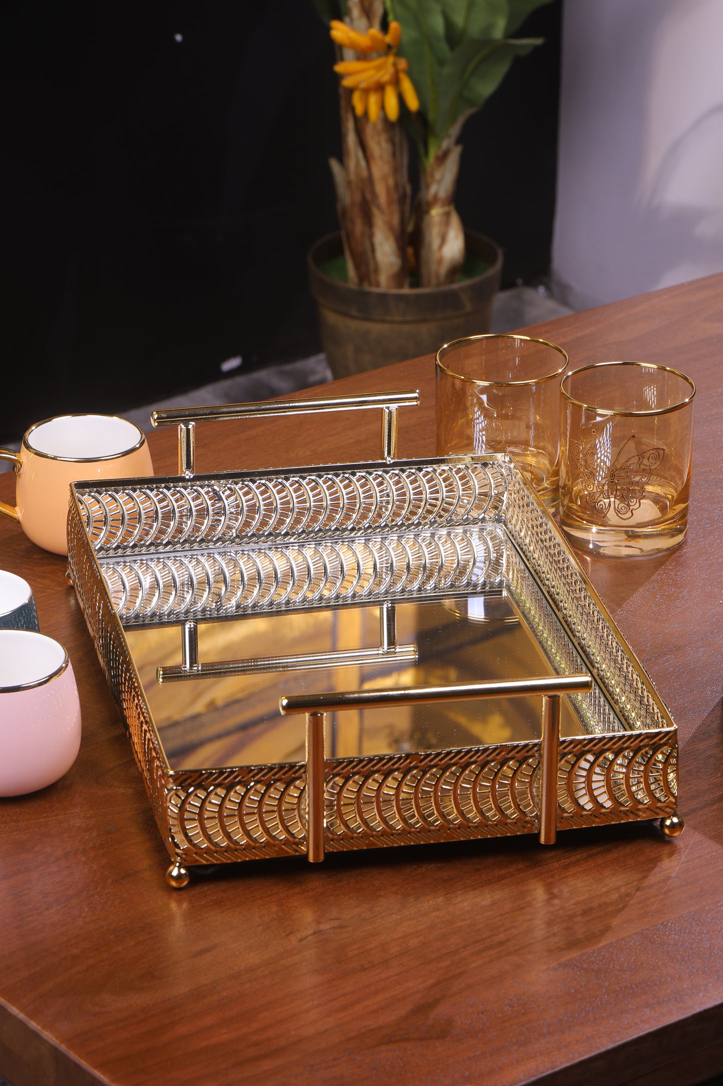 Golden Mirror Tray for Serving and D√©cor